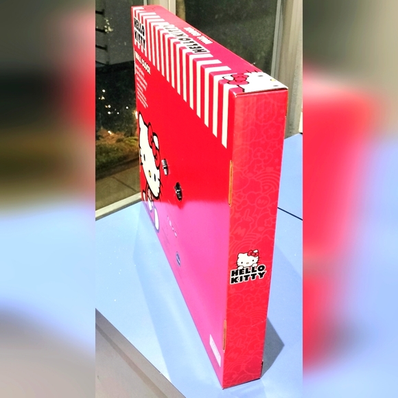 New Sanrio Hello Kitty Large Face Wall Clock, reloj de pare Hello Kitty - Picture 4 of 7